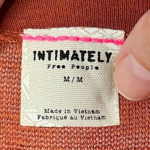 Intimately Free People Orange Solid All Day Wear Blouse size Medium - Picture 12 of 12